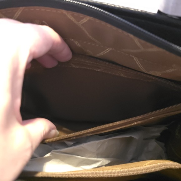 Wrangler Cow Print Concealed Carry Western Tote Crossbody Handbag - Picture 12 of 16